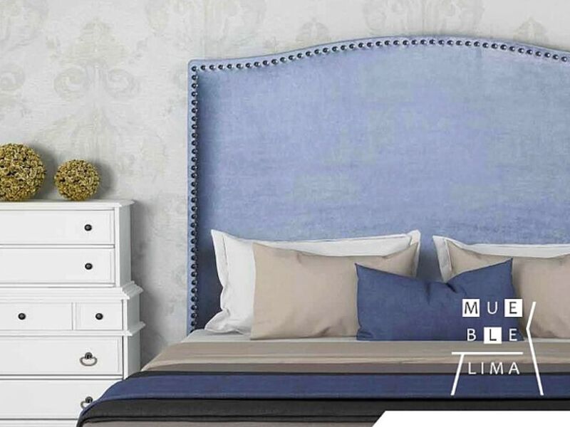 Cama tapizada celeste Perú