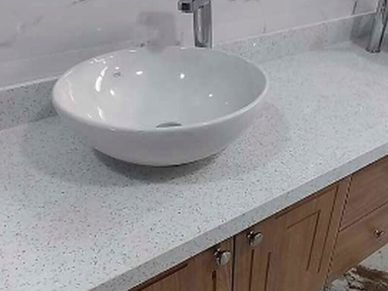 Mesón Baño Cuarzo Blanco Estelar Perú