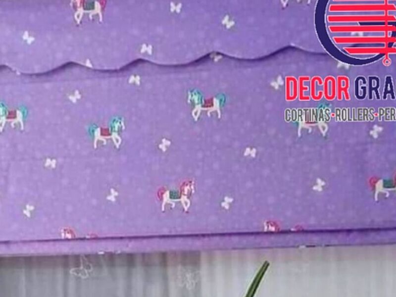 Cortina enrollable morada diseño Callao