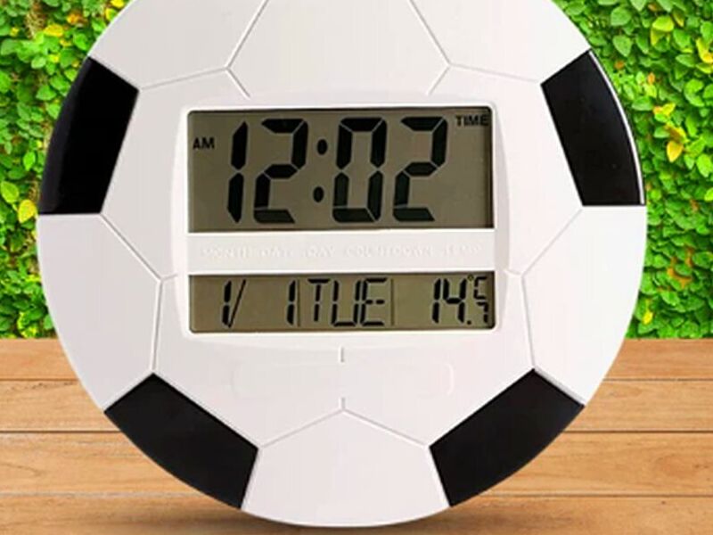 Reloj de pared pelota fútbol digital