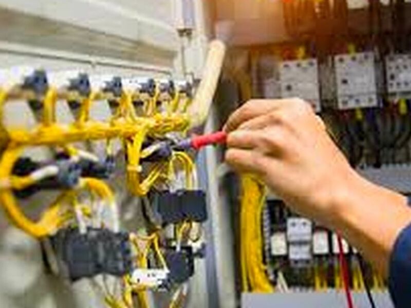 Mantenimiento de equipos eléctricos