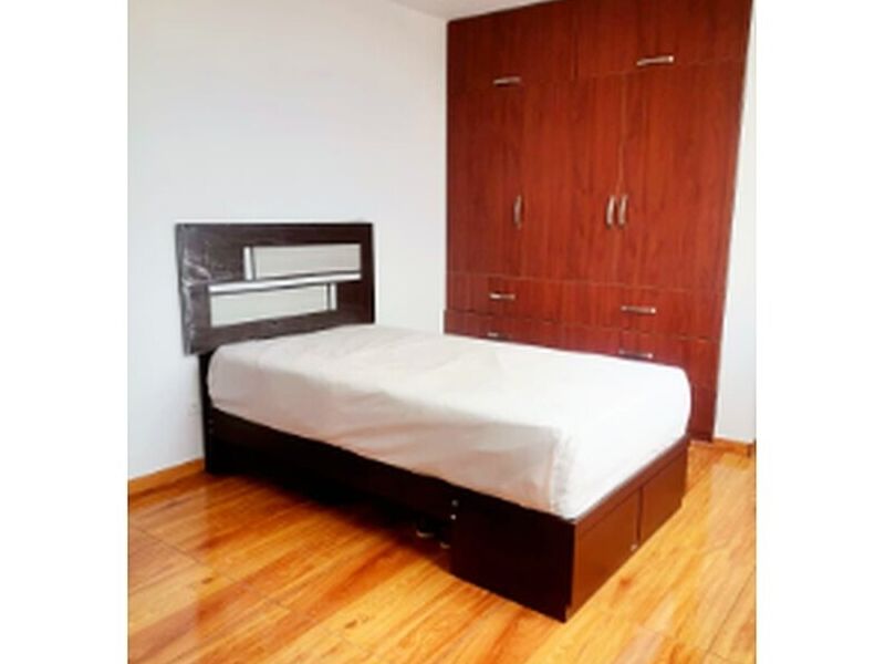 Inmobiliaria con piso flotante Peru