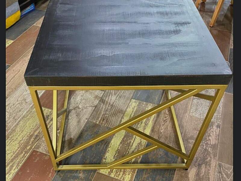 Mesa de Sala Perú