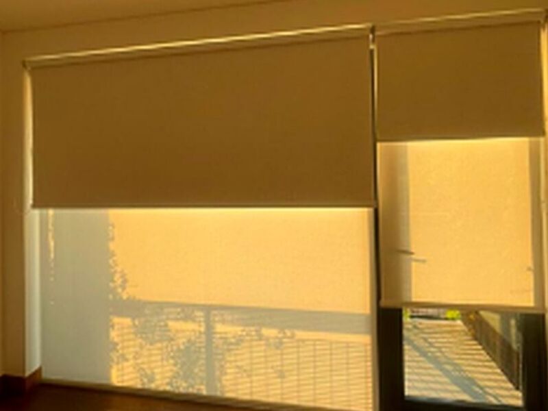 Cortina enrollable beige Callao