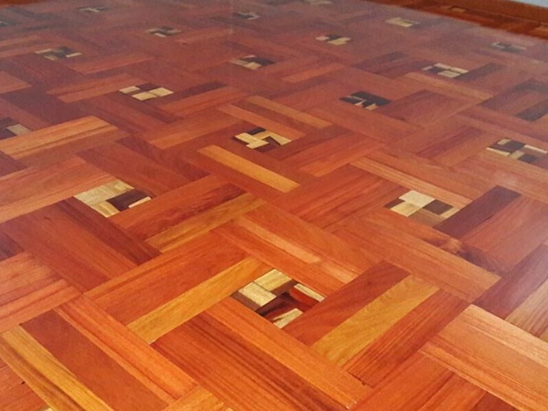 Piso parquet con diseño Peru