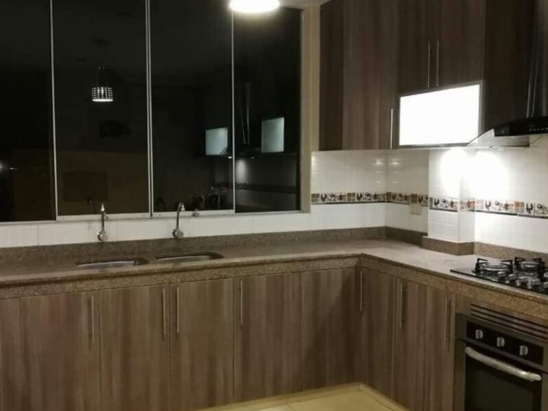 Muebles de Cocina de Madera Peru