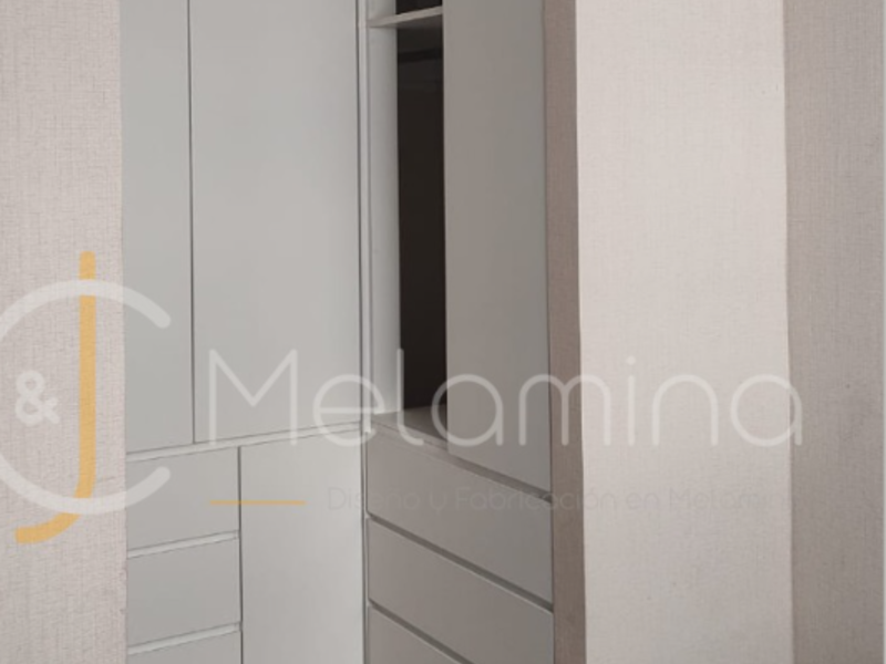 Armario blanco elegante Peru 