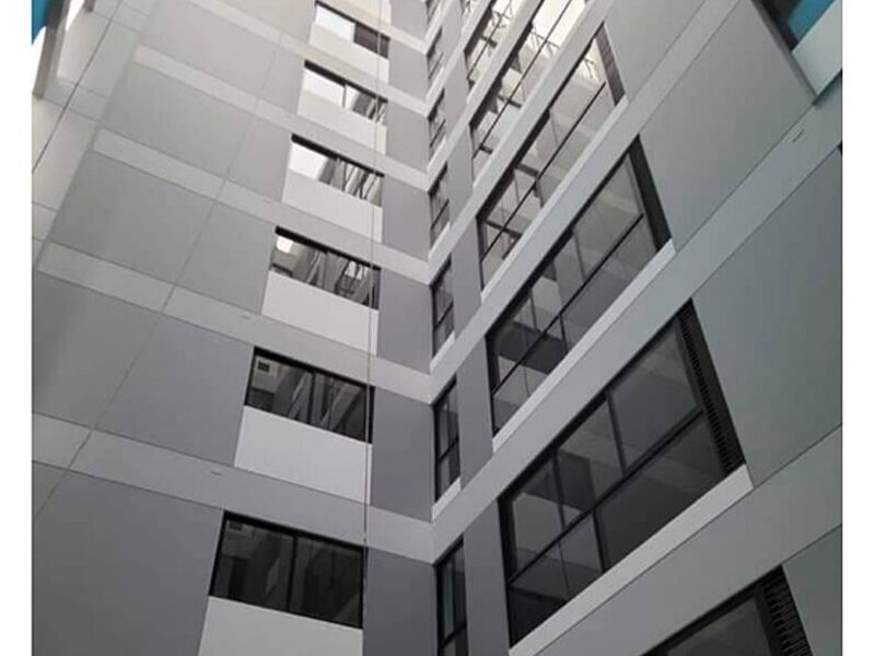 Ventana corrediza Perú