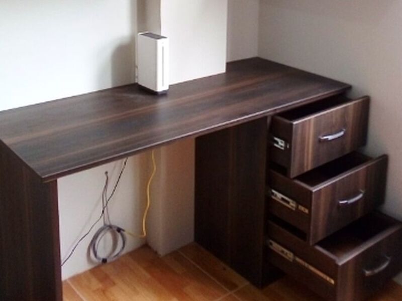Escritorio en madera Perú