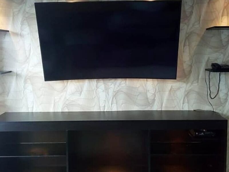 Mueble para TV negro Perú