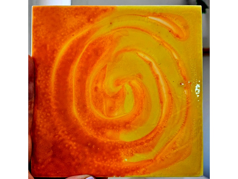 Mosaico naranja circulos Peru