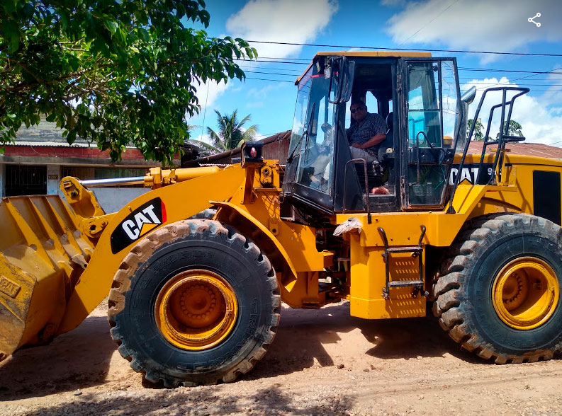CARGADOR FRONTAL Perú