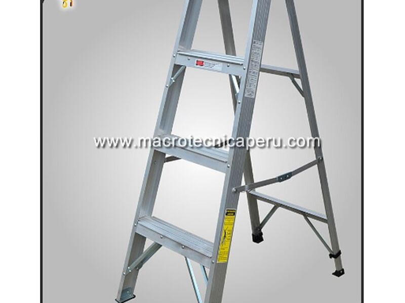 Escalera Plataforma Truper Peru