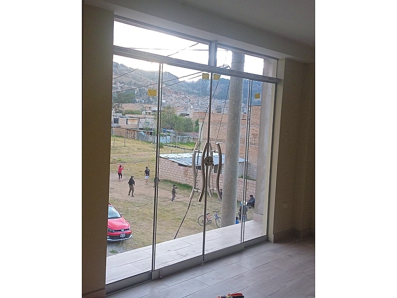 Puertas Corredizas de Aluminio Perú