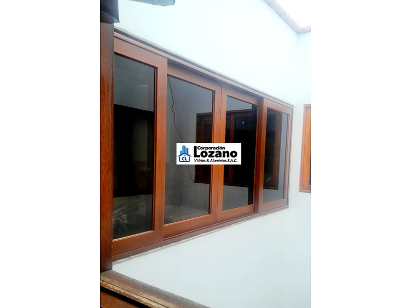 Ventana de Madera Perú