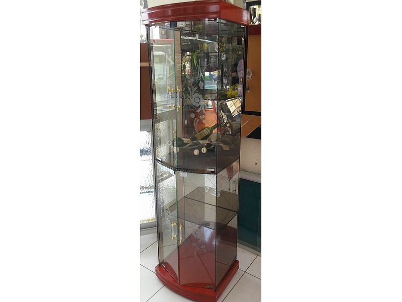 Vitrina de Vidrio Perú