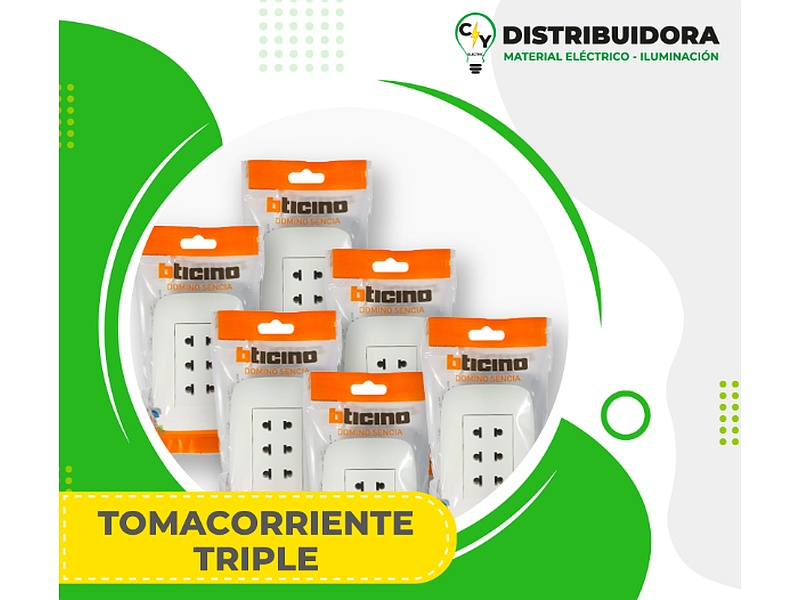 Tomacorriente Triple Perú