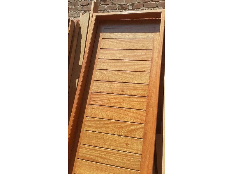 Puerta Madera Trujillo