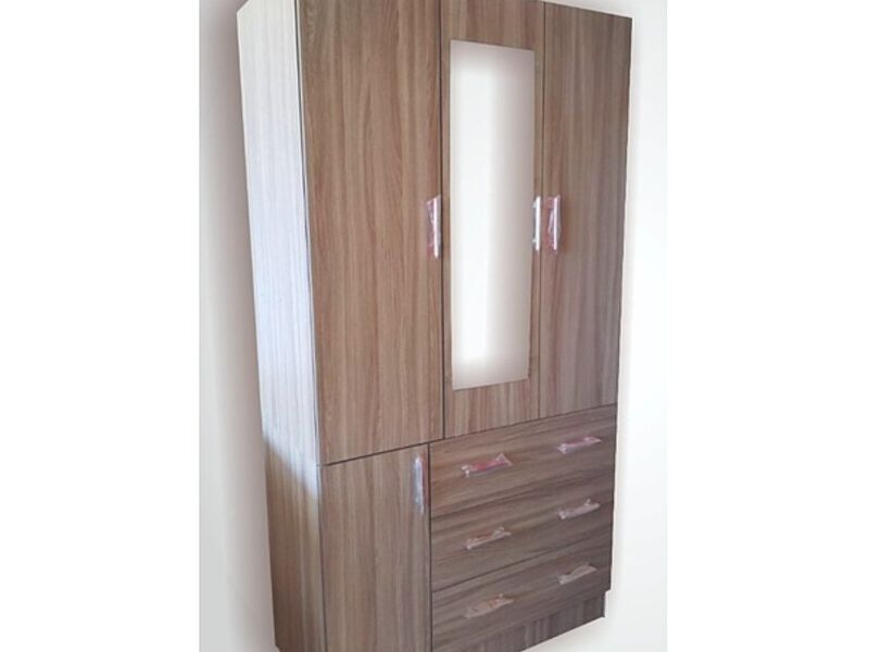 Mueble Ropero Perú