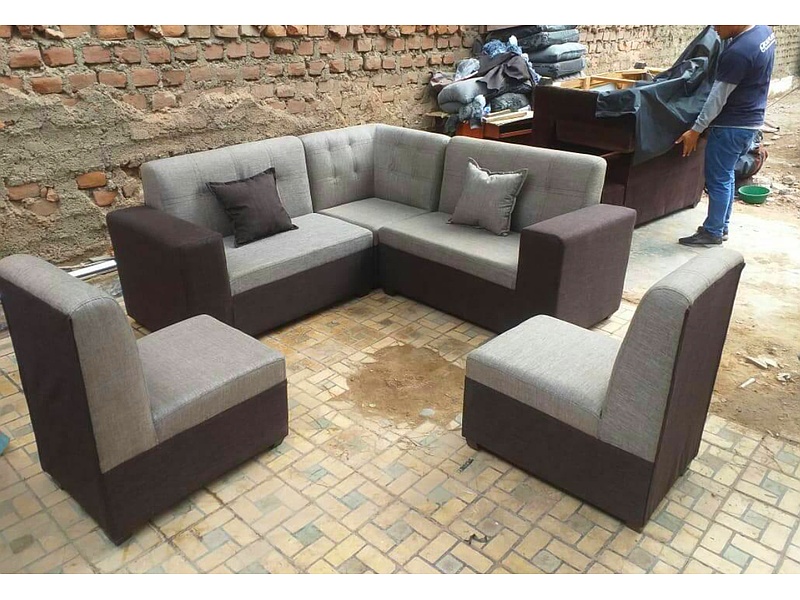 Sala gris con negro Peru