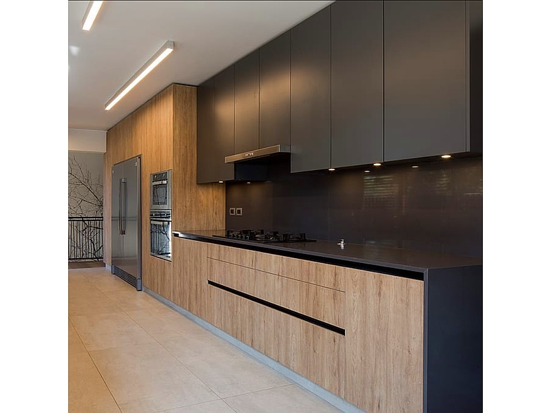 Alacena dekton negra Peru