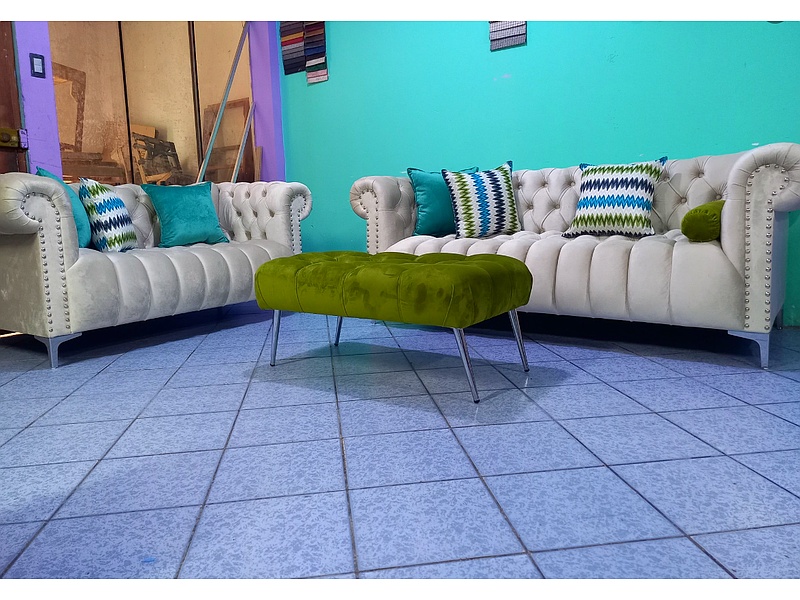 Sala de cuero blanco Peru