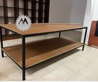 Mesa de comedor de madera