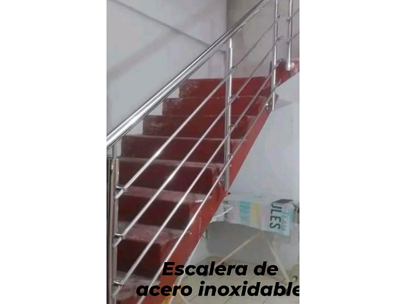 Escalera Acero Peru