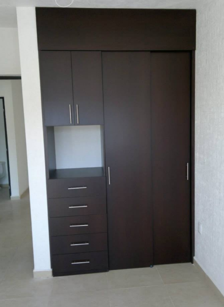 Closet Lima