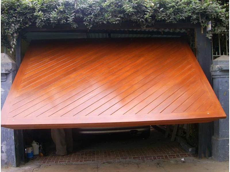 Puerta Eléctrica Madera Garaje Perú