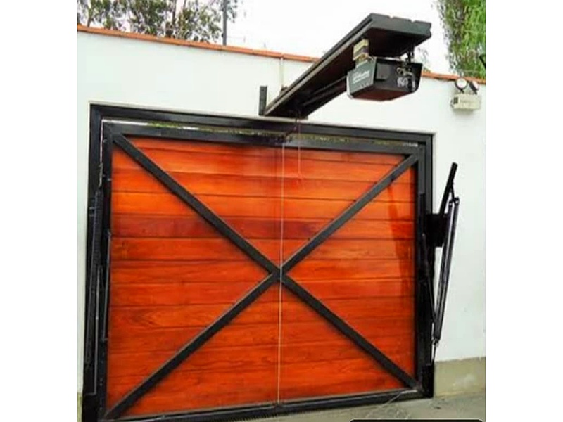 Puerta Garaje Retráctil de Acero