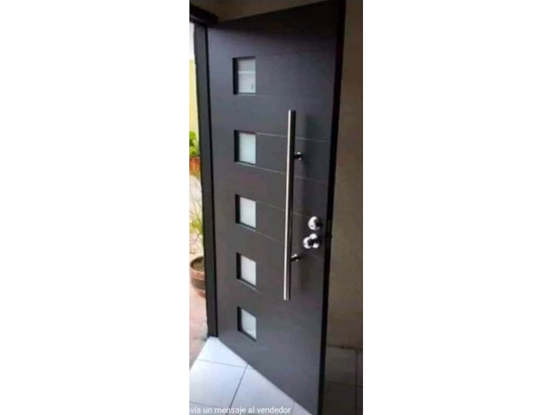 Puertas Madera Negra Perú