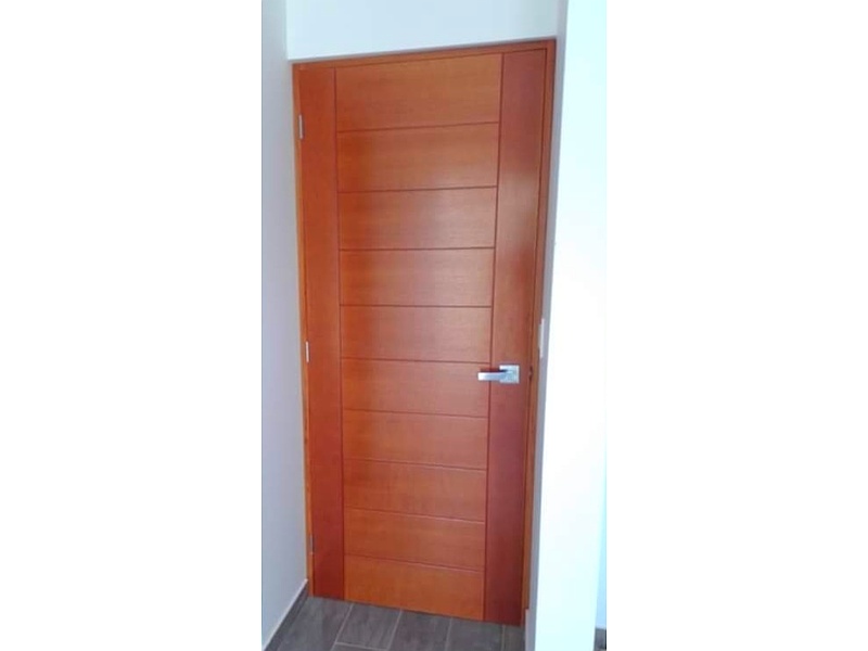 Puertas Madera Cerezos Perú