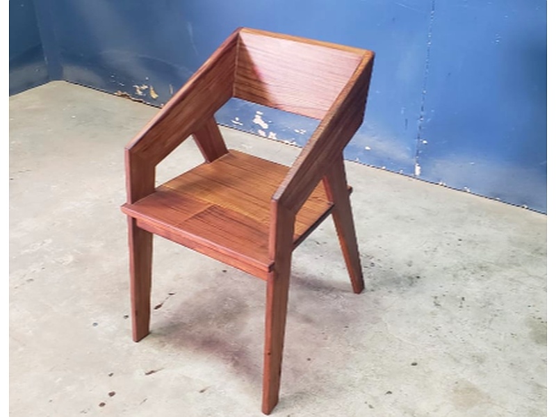 SILLA DE MADERA TEAK PERÚ KMU