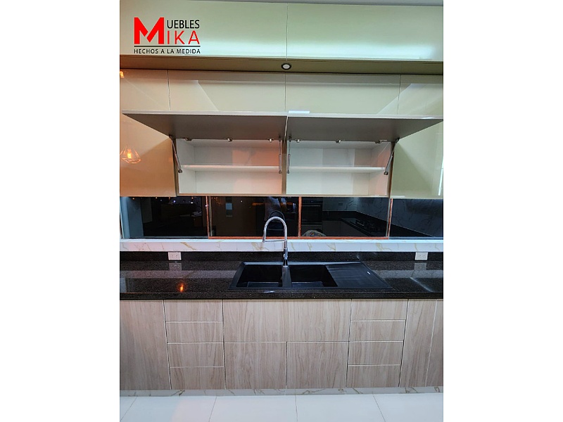 Mueble de Cocina Gris Negro Perú