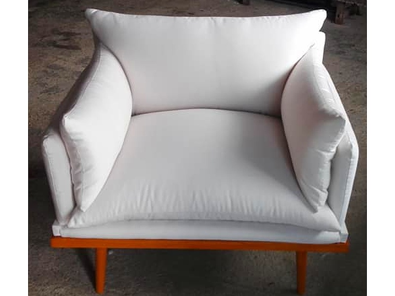 Butaca Blanca de madera Perú Muebles RAY PERU