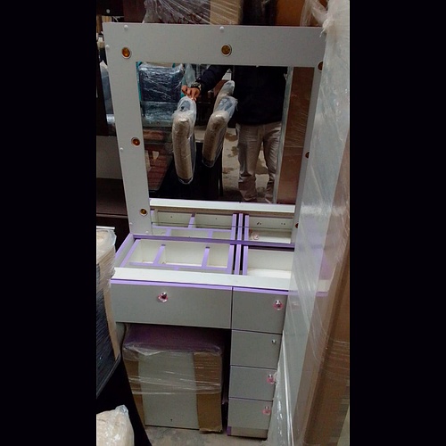Cómoda Lumina Perú