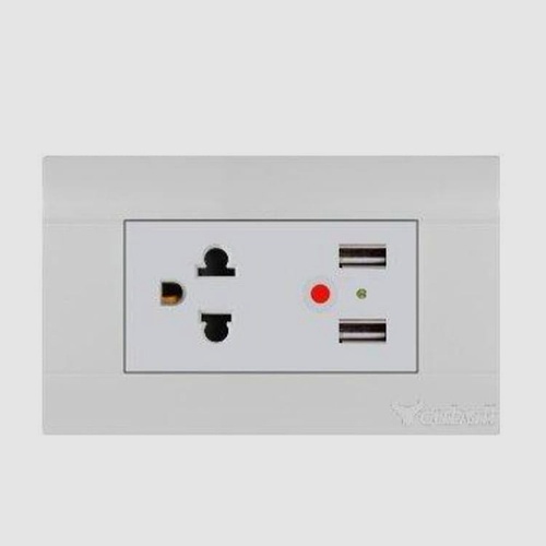 Toma corriente con USB Perú 