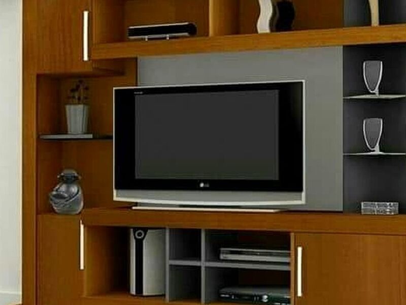 Mueble de TV en Madera Perú