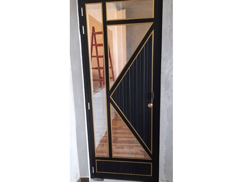 Puerta m6 Perú