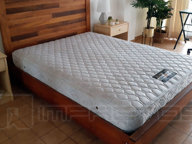 Cama de Madera Perú