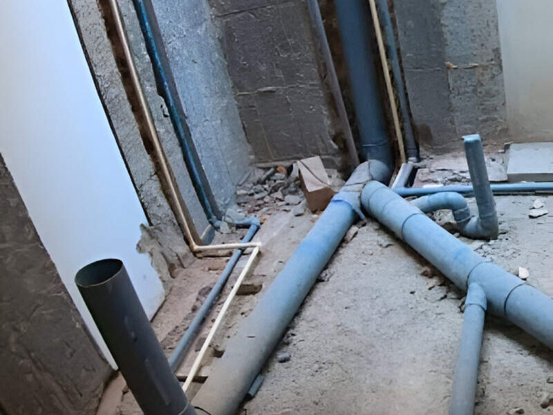 Instalación de red desagüe Perú