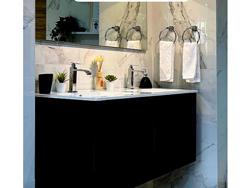 Mueble melaminica negro Baño Peru