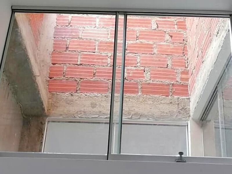 Ventana m2 Perú