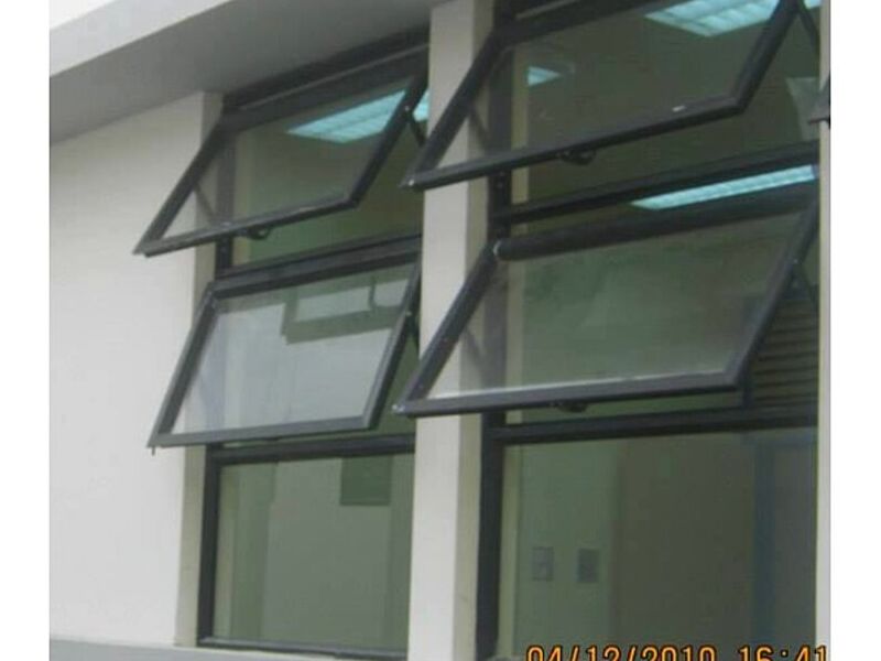 Ventana m4 Perú