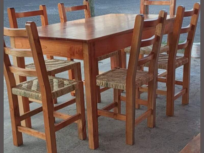 Mesa de comedor Perú