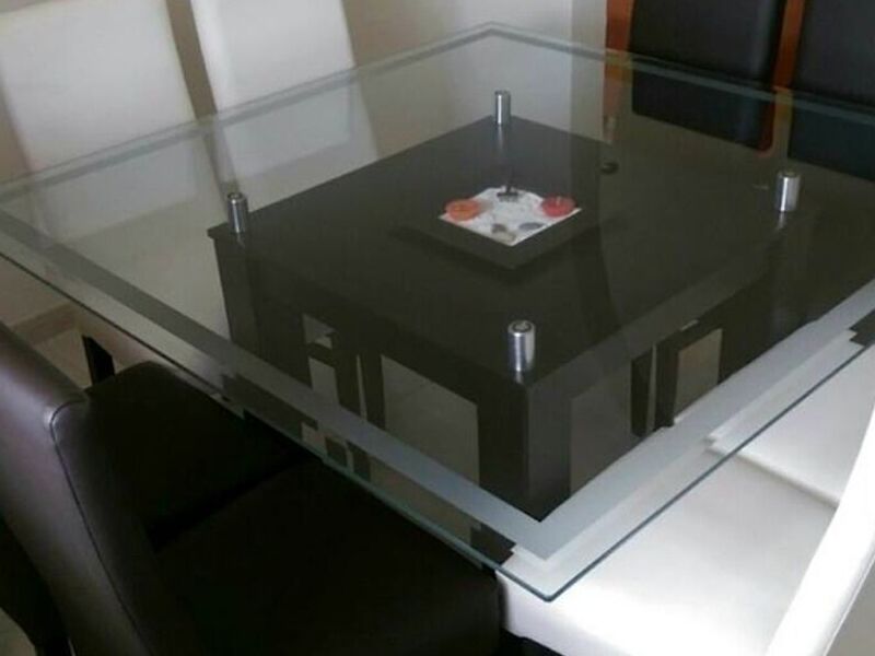 Mesa Comedor en Vidrio Perú