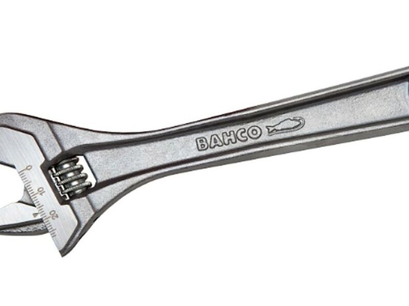 Llave inglesa Lima
