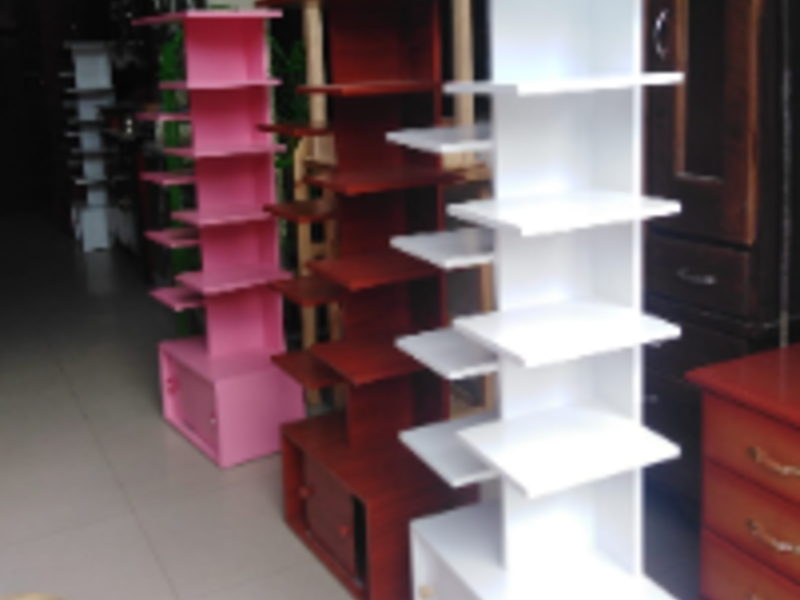 Estantería de Madera Peru