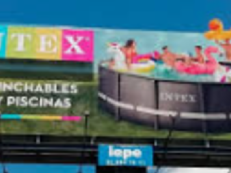 Vallas publicitarias, San Isidro Perú